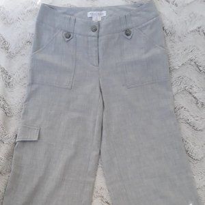 White House Black Market wide leg crop sz0